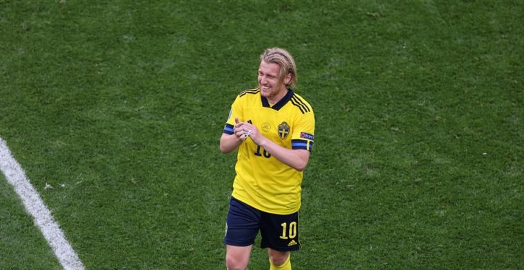 Zweeds ballenmeisje krijgt shirt omdat ze goed tijdrekte: 'Ze deed het uitstekend'