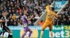 Oplettende Spurs-spelers stoppen wedstrijd: 'Belangrijker dan wat dan ook'