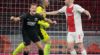 Feyenoord en Ajax verspelen allebei punten en geven PSV kans op koppositie