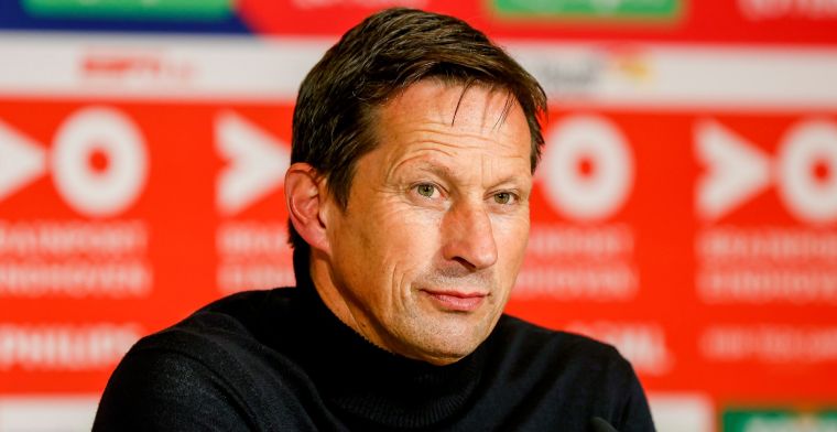 Schmidt grijnst na minimale PSV-overwinning: 'Veel respect en groot compliment'