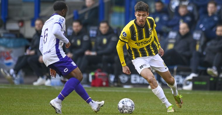 Vitesse mist sterkhouder door opmerkelijke reden: 'Dat is een heel vreemd verhaal'