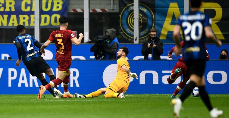 Inter walst over Roma heen en pakt koppositie over, hoofdrol 'spits' Dumfries
