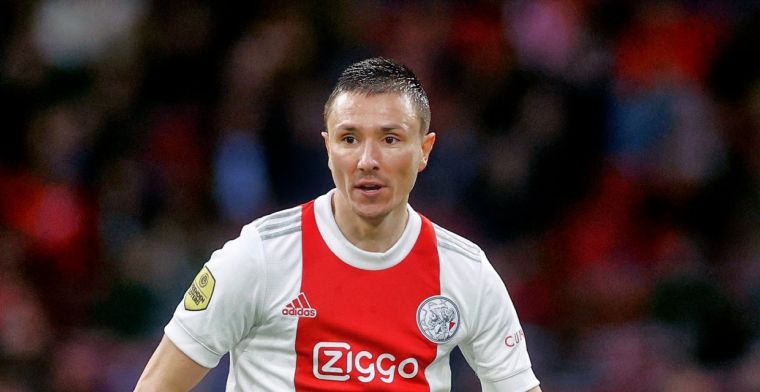 Ten Hag baalt van Ajax-invaller: 'Dat kan niet, gebeurde ook al tegen PSV' 