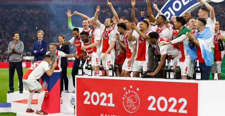 Twee verdedigers krijgen individuele Ajax-prijs, Tadic uitzinnig van vreugde