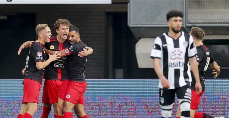 Heracles Almelo degradeert na 17 jaar uit de Eredivisie, Excelsior mag nog dromen