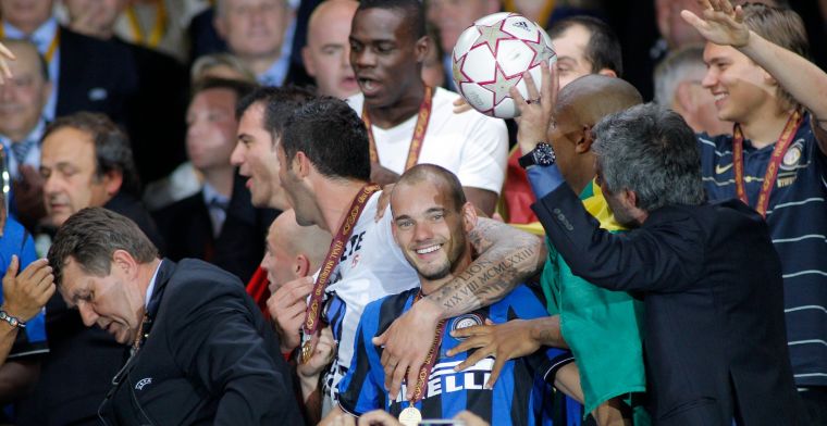Sneijder moest lachen om uitspraken van Mourinho: 'Het is een psychologisch spel'
