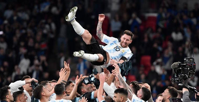 Dolgelukkige Man van de Wedstrijd Messi straalt na winnen van Finalissima