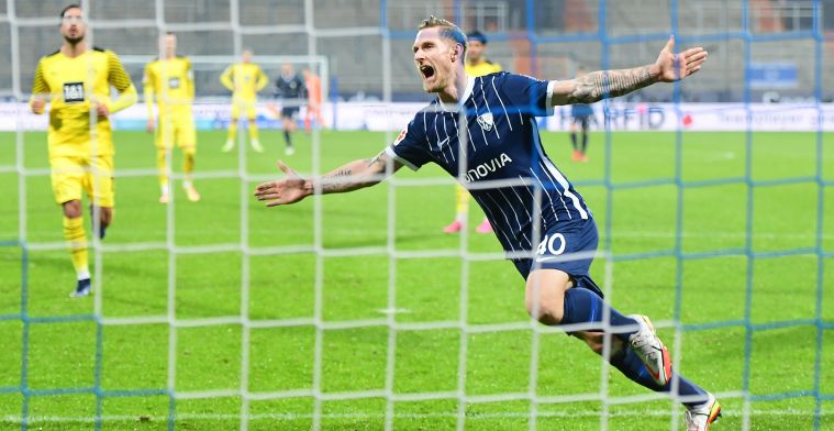 'Voormalig Eredivisie-spits staat voor wéér een transfer: Schalke 04 meldt zich'