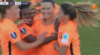 Daar zijn de beelden: Damaris kopt Oranje Leeuwinnen fraai naar 1-0 voorsprong