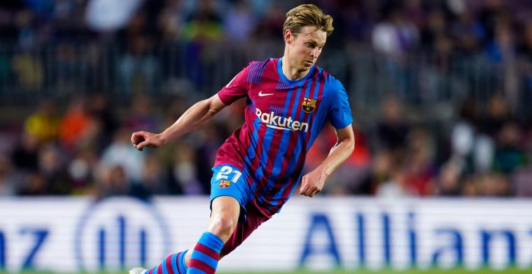 'De Jong wil niet vertrekken bij FC Barcelona en weigert een salarisverlaging' 