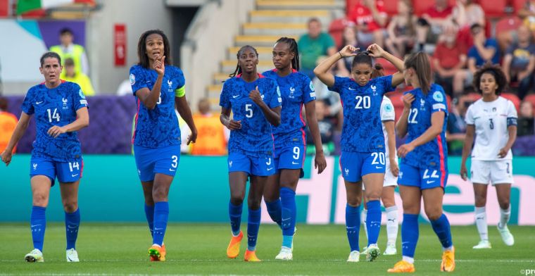 Leeuwinnen spelen kwartfinale EK: Frankrijk onder de loep, omstreden bondscoach