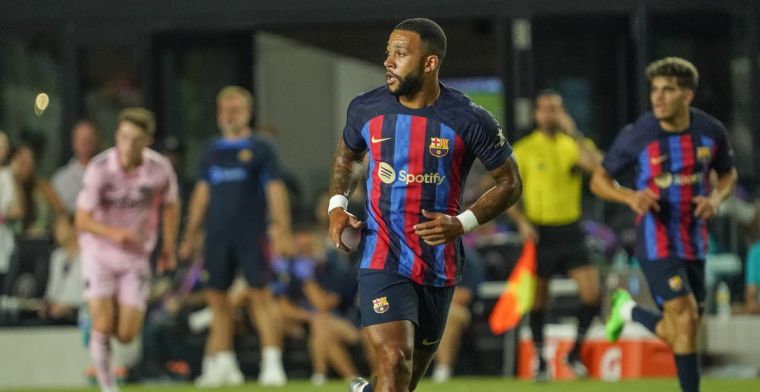 'Memphis moet van Barça meewerken aan vertrek, anders wacht vaste plek op de bank'