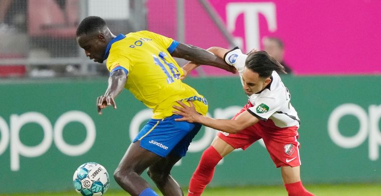 Bangura gaat in op Feyenoord-interesse: 'Heb er gespeeld en het is een goed teken'