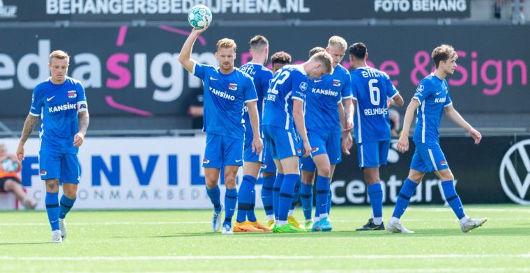 AZ wint overtuigend bij FC Emmen, Heerenveen en NEC spelen gelijk in Friesland