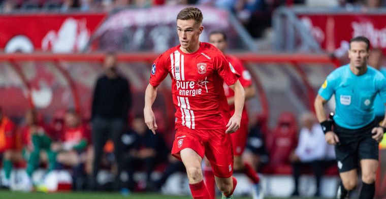 Zware blessure dreigt voor Twente-aanvaller Rots: 'Eerste indruk is niet goed'