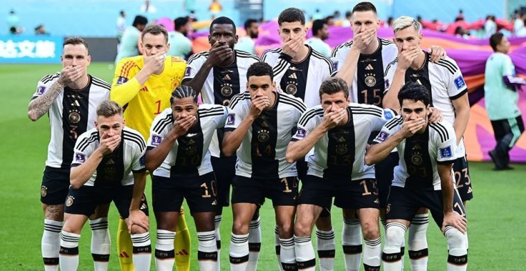FIFA straft Duitse voetbalelftal niet voor 'stille protest' op teamfoto