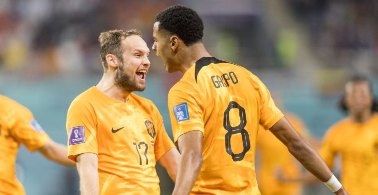 'Aanvallend machteloos Nederlands elftal mocht de handen dichtknijpen met remise'
