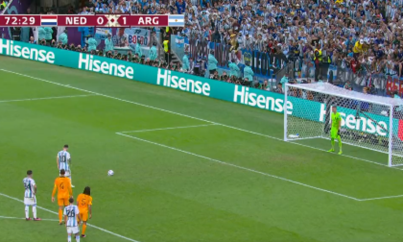 Messi schiet Argentijnen vanaf elf meter op 0-2, Oranje op zoek naar wonder