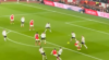 De perfecte hoek bestaat ni...: fan vangt de goal van Saka tegen United op beeld