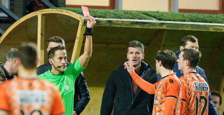 Volendam pakt ondanks oliedomme rode kaart punt tegen AZ, Feyenoord blijft aan kop
