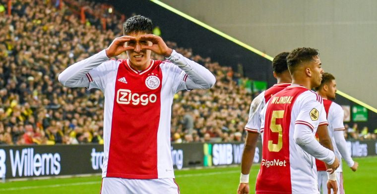 Ajax blijft in het spoor van koploper Feyenoord met nipte zege op Vitesse