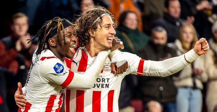 De Mos acht PSV nog kansrijk: 'Maar de stabiliteit van Feyenoord hik ik tegenaan'