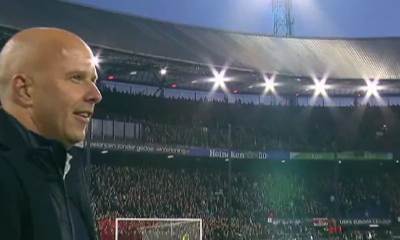 Feyenoord-selectie Viert Feest Met Supporters, Slot Geniet Zichtbaar ...