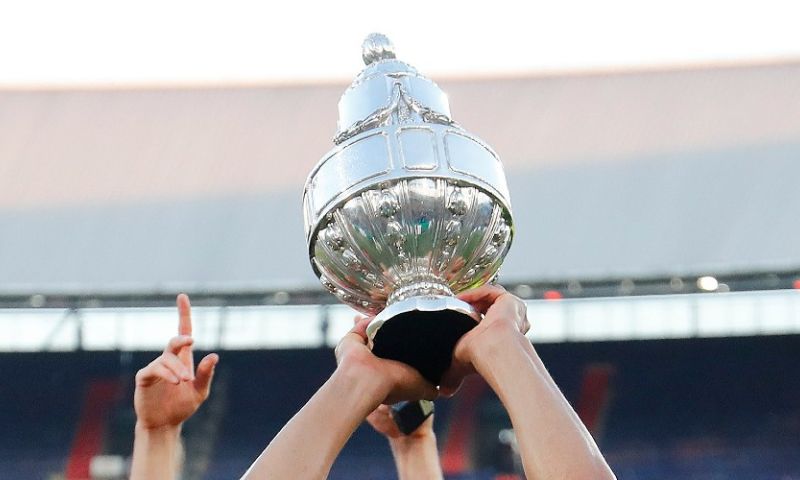Nu oosten Zilver Waar wordt de bekerfinale tussen PSV en Ajax uitgezonden en hoe laat begint  het? - VoetbalNieuws