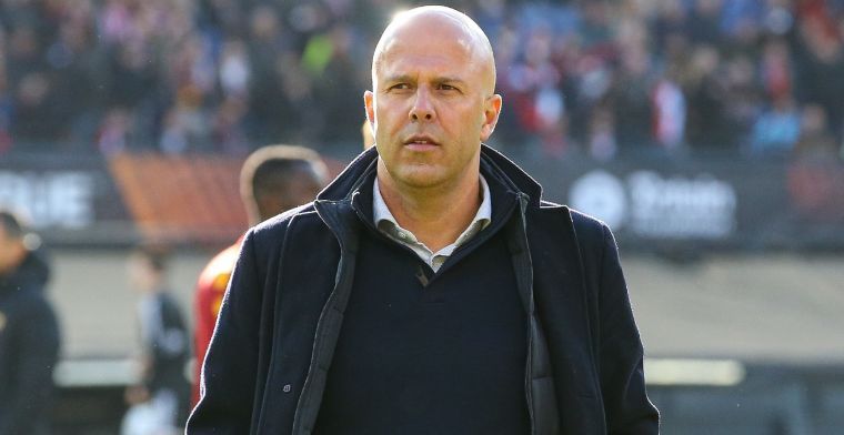 'Feyenoord wil onderste uit de kan halen voor Slot, die zich laat piepelen'