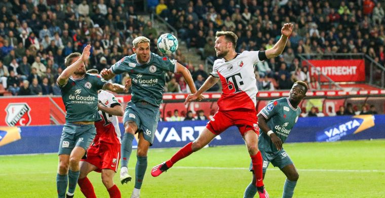 Sparta deelt eerste tik uit aan FC Utrecht in de play-offs om Europees voetbal