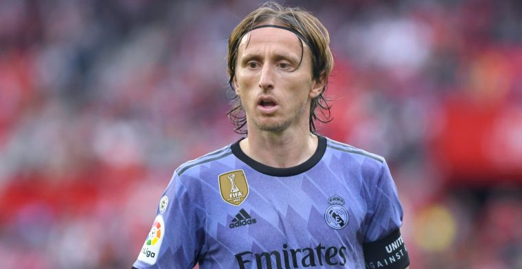 Witte rook uit Bernabéu: Modric (37) verlengt zijn contract bij Real Madrid