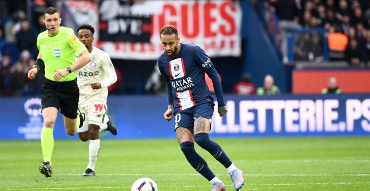 Neymar gaat in op transfergeruchten: 'Met of zonder liefde, ik blijf bij PSG'