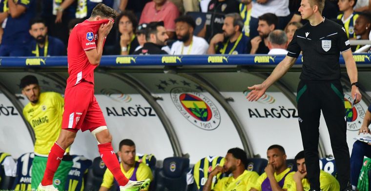 Met tien man eindigend FC Twente verlaat Istanbul na oorwassing van Fenerbahçe