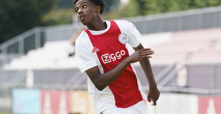 Wie is Ar'Jany Martha: het Ajax-talent dat zijn debuut onder Van 't Schip maakte?