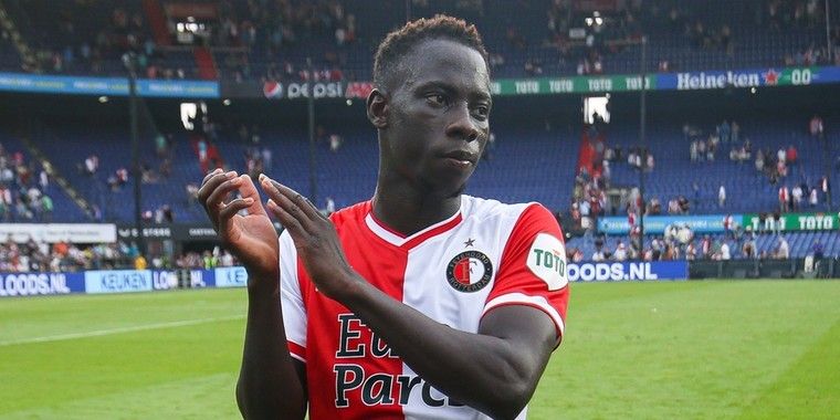 'Aderlating voor Feyenoord: Speler mogelijk in winter terug naar Premier League'