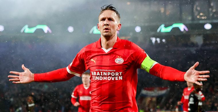Sneijder zet twijfels bij CL-campagne PSV: 'Nog geen één wedstrijd overtuigd'