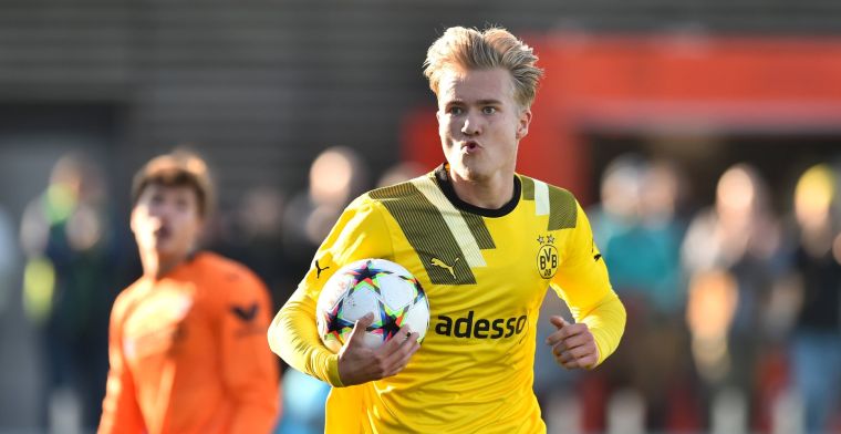 Hoe presteerde Ajax-aanwinst Julian Rijkhoff (19) bij Borussia Dortmund?