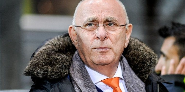 RvC-voorzitter Van Praag sluit Ajax-terugkeer Overmars uit: 'Niet aan de orde'