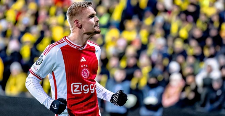 Ajax dankt Taylor en komt na verlenging als sterkste uit bizarre strijd met Bodø