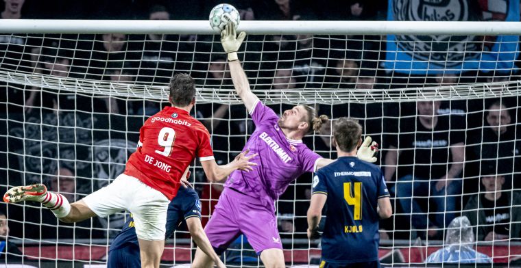 PSV worstelt en wint diep in blessuretijd alsnog van FC Twente door goal van Pepi