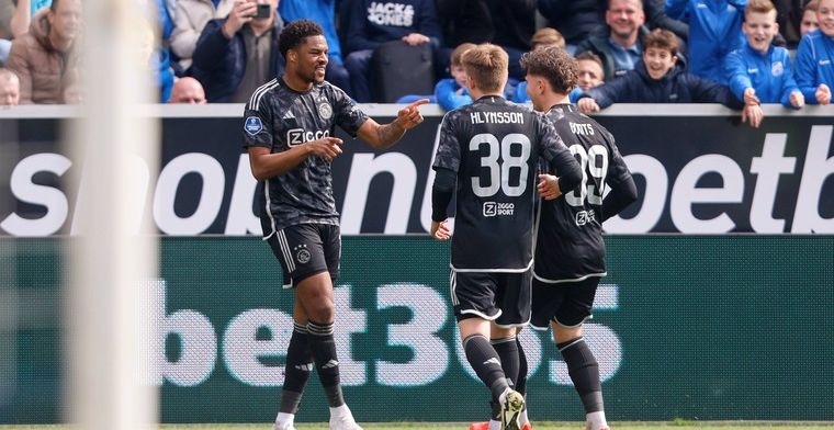 'Herrijzing voor Feyenoord na achterstand, matig Ajax dankt Akpom na heldenrol'