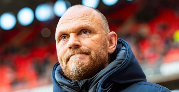 'Oosting gaat handtekening zetten: succescoach verlengt contract bij FC Twente'
