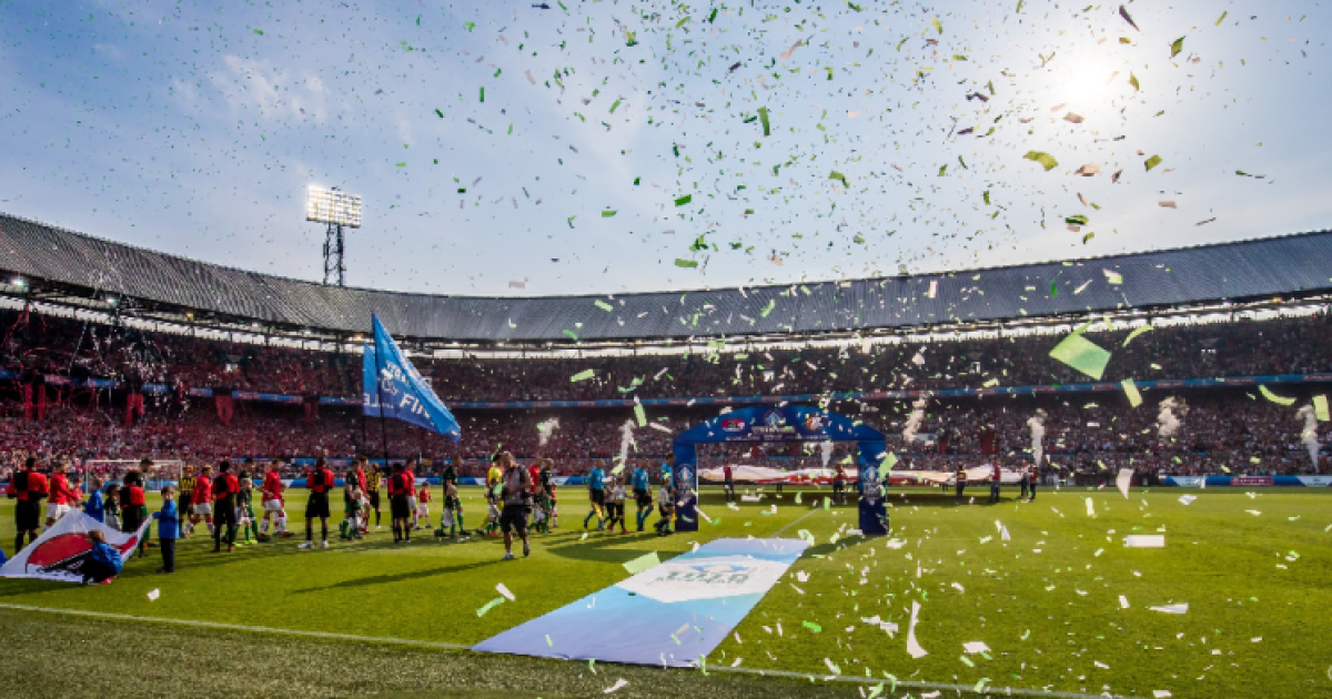 Vermoedelijke Opstellingen: Ajax En PSV Zullen De Kijker Niet Gaan ...